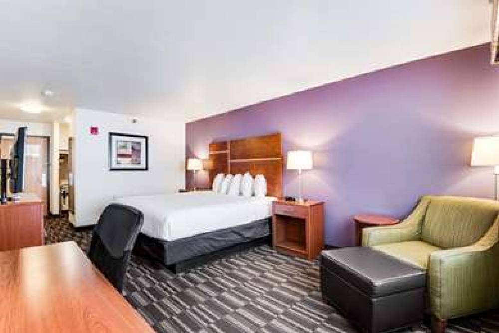 Best Western Firestone Inn & Suites 4