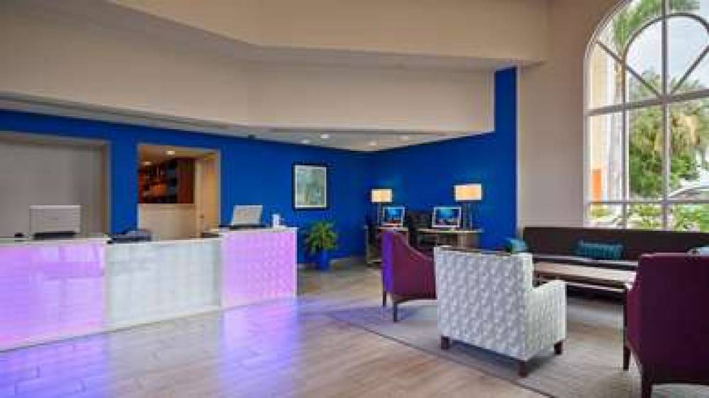 Best Western Fort Myers Inn & Suites 8