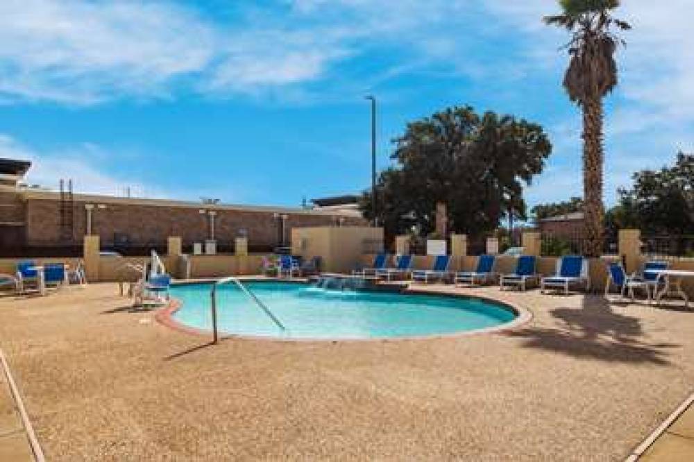 Best Western Galleria Inn & Suites 10