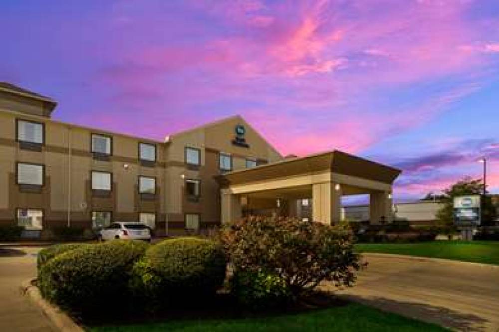 Best Western Galleria Inn & Suites 1