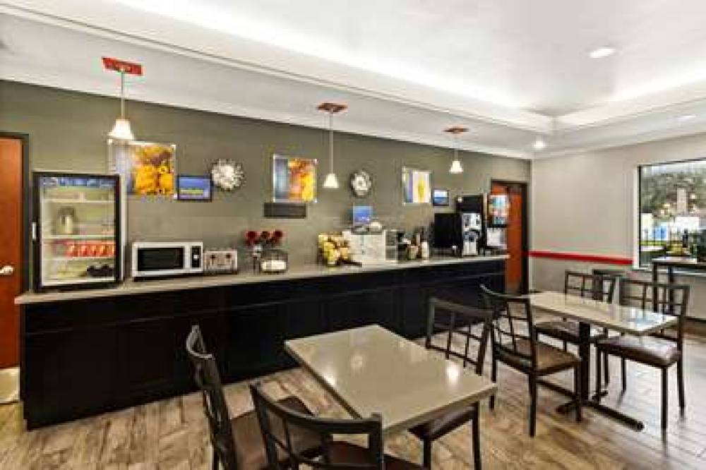 Best Western Galleria Inn & Suites 9