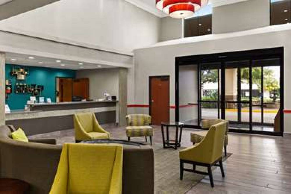 Best Western Galleria Inn & Suites 6