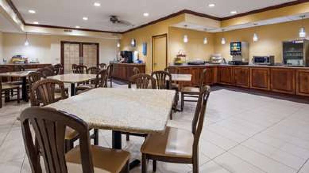 Best Western Geneseo Inn 7