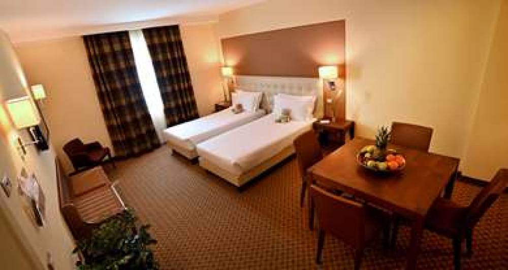 Best Western Grand Htl Guinigi 7