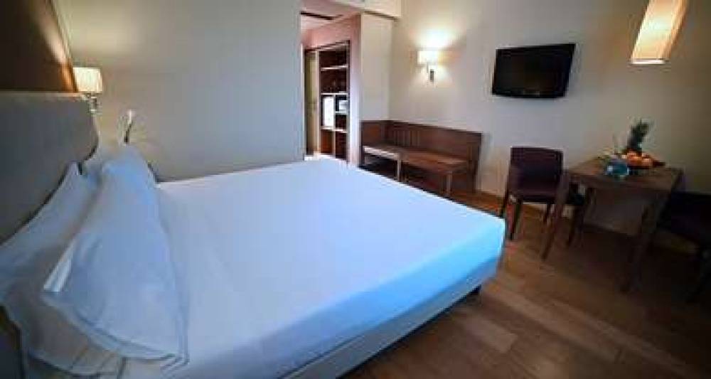 Best Western Grand Htl Guinigi 10