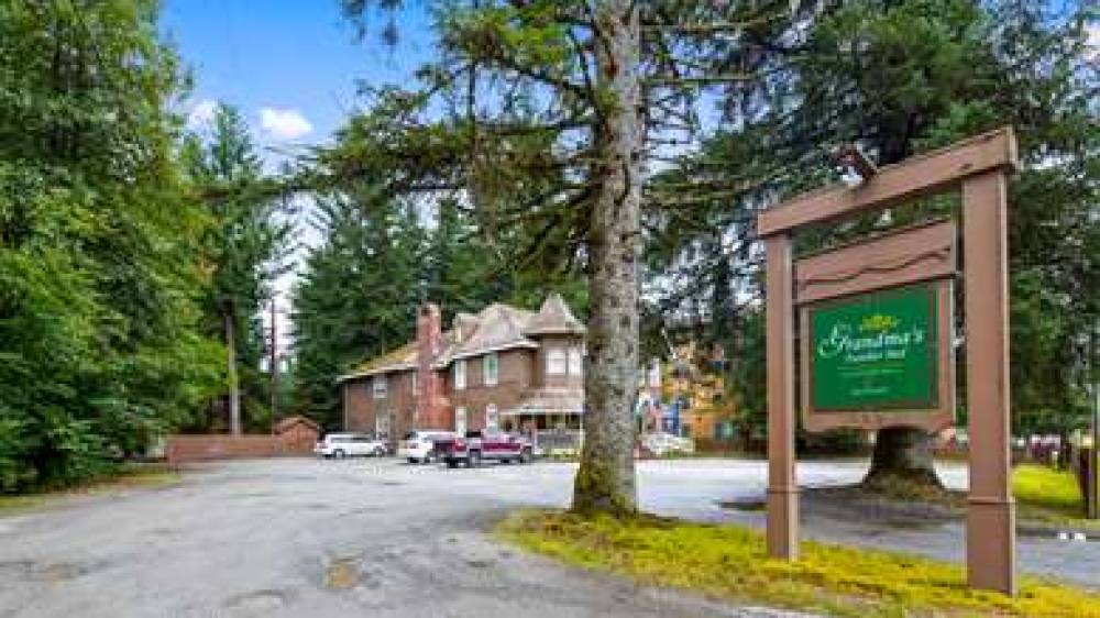 Best Western Grandma's Feather Bed 2