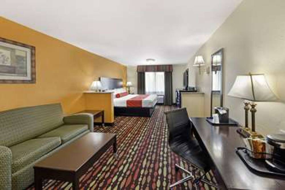 Best Western Greentree Inn & Suites 7