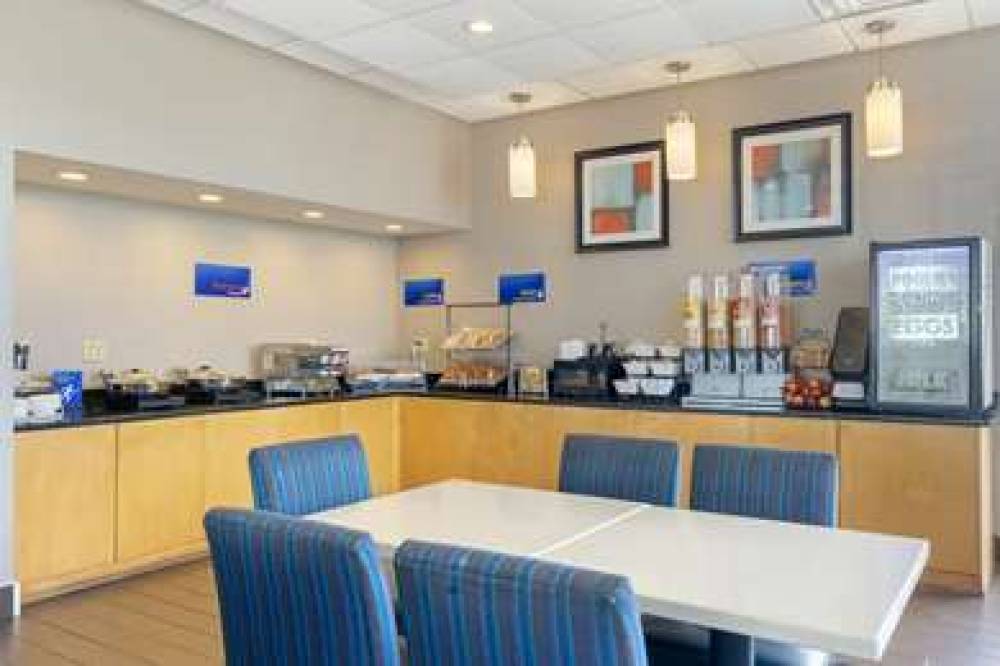 Best Western Hartford Hotel & Suites 4