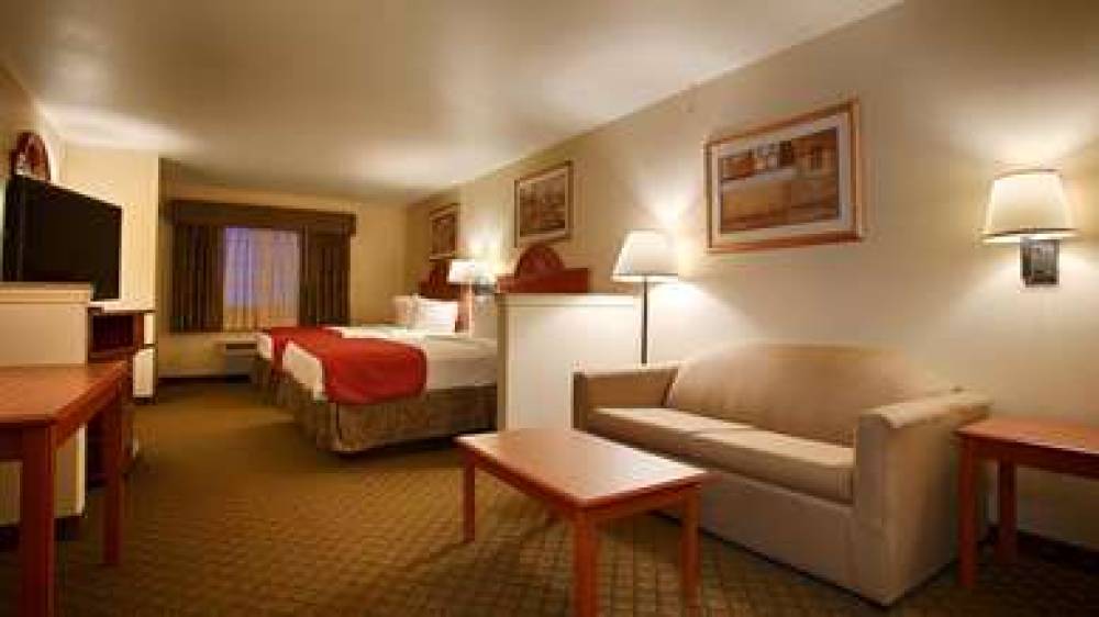 Best Western Henrietta Inn & Suites 4