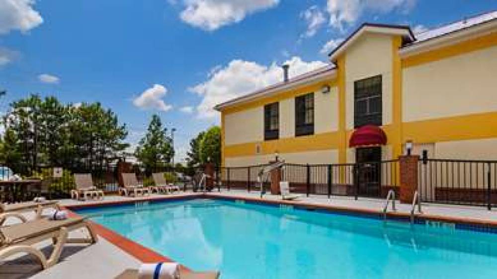 Best Western Hiram Inn & Suites 3