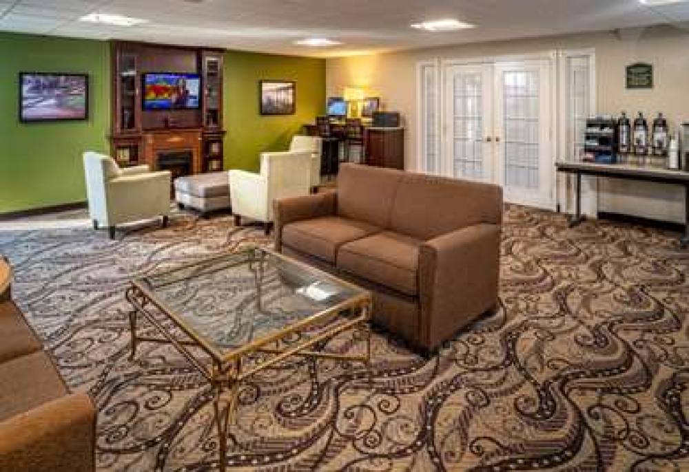 Best Western Huntington Mall Inn 4