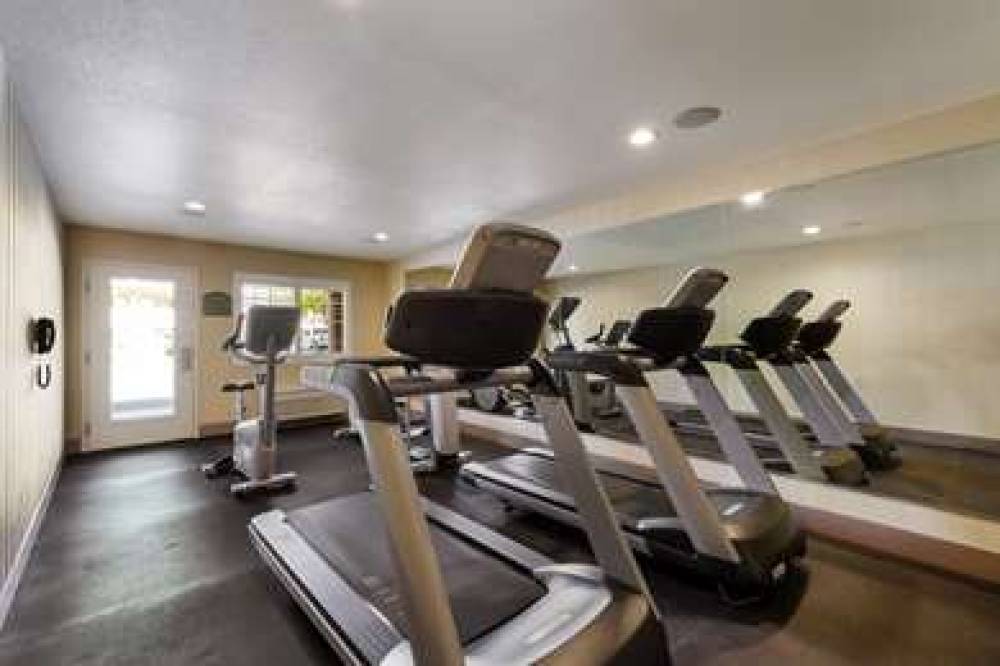 Best Western Inn & Suites Lemoore 4