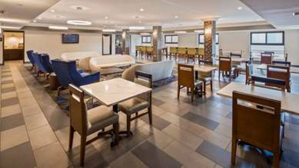 Best Western Inn & Suites - Midway Airport 9