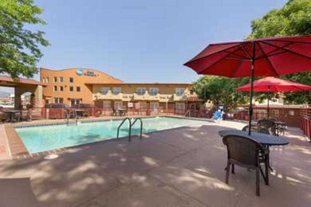 Best Western Kiva Inn 6