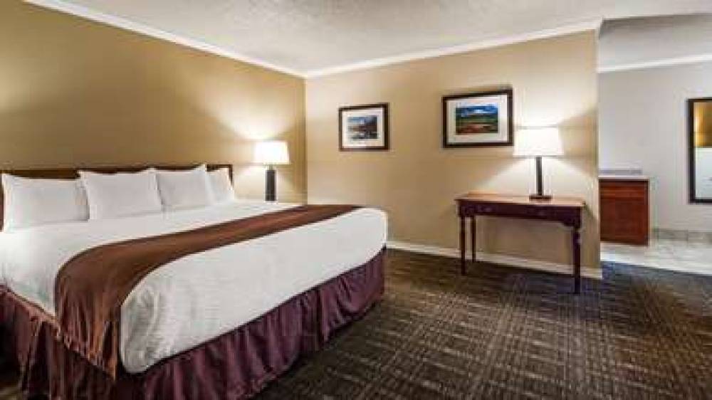 Best Western Lakewood 8