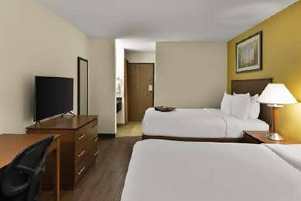 Best Western Lakewood Inn 8