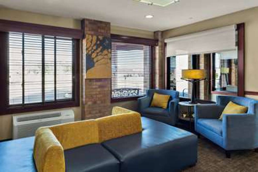 Best Western Lakewood Inn 4