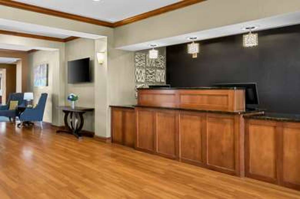 Best Western Legacy Inn & Suites Beloit-South Beloit 9