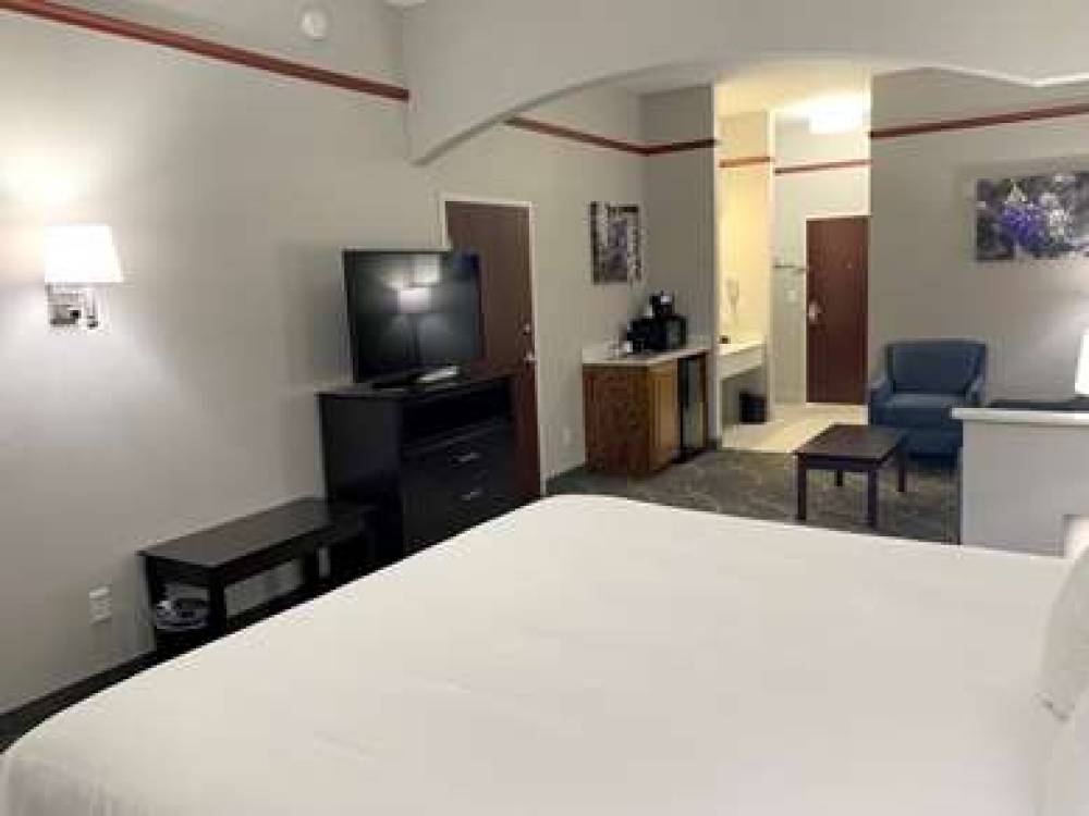 Best Western Limestone Inn & Suites 8