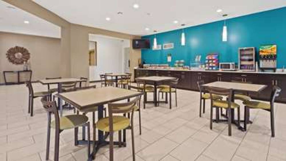 Best Western Lindsay Inn & Suites 5