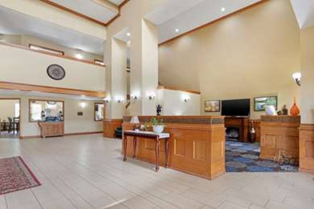 Best Western Locust Grove Inn & Suites 10