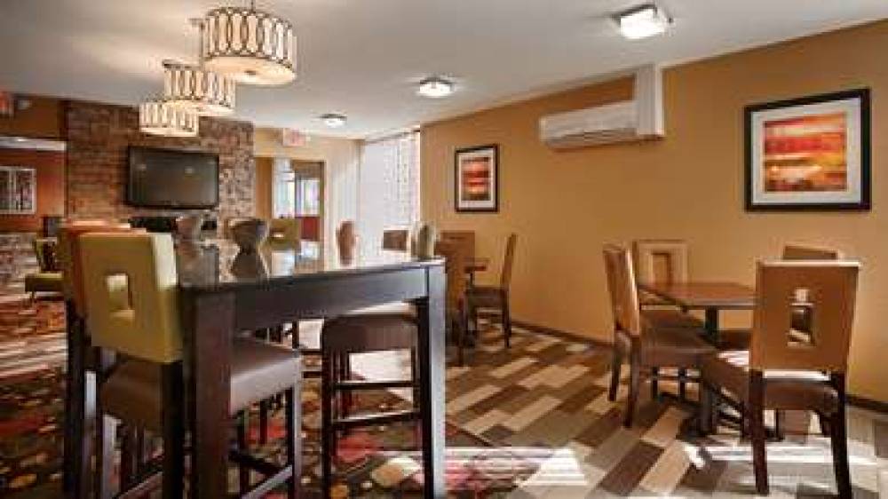 Best Western Luxbury Inn Fort Wayne 8