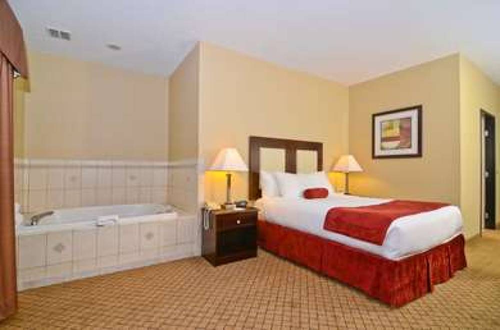 Best Western Macomb Inn 7