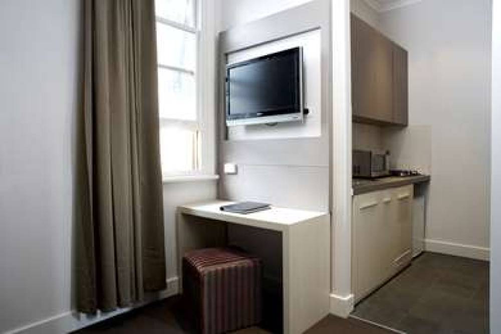 Best Western Melbourne City 6