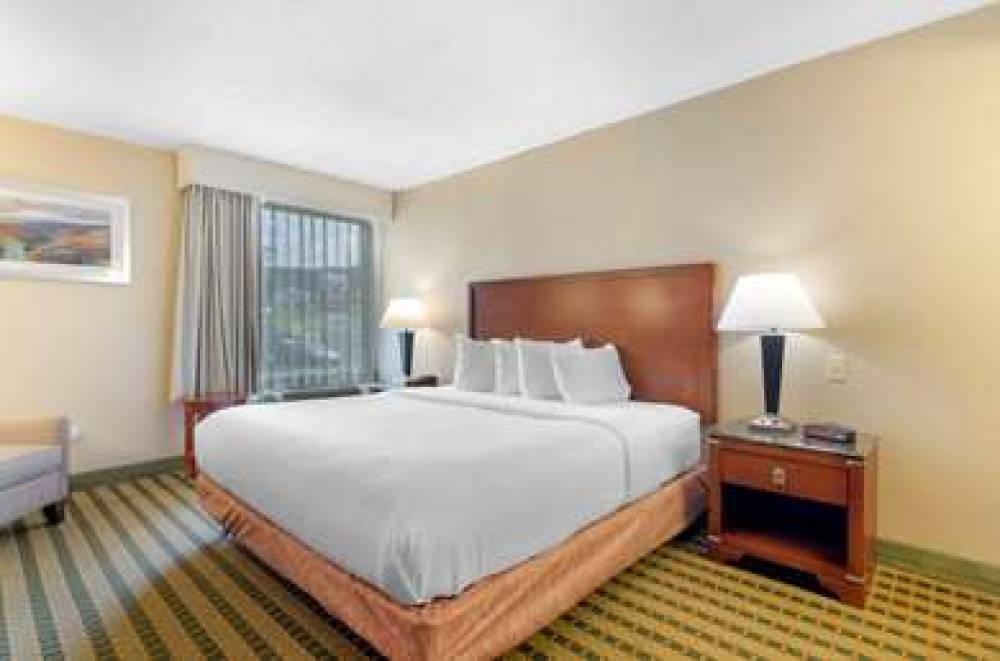 BEST WESTERN NORTH ROANOKE 4