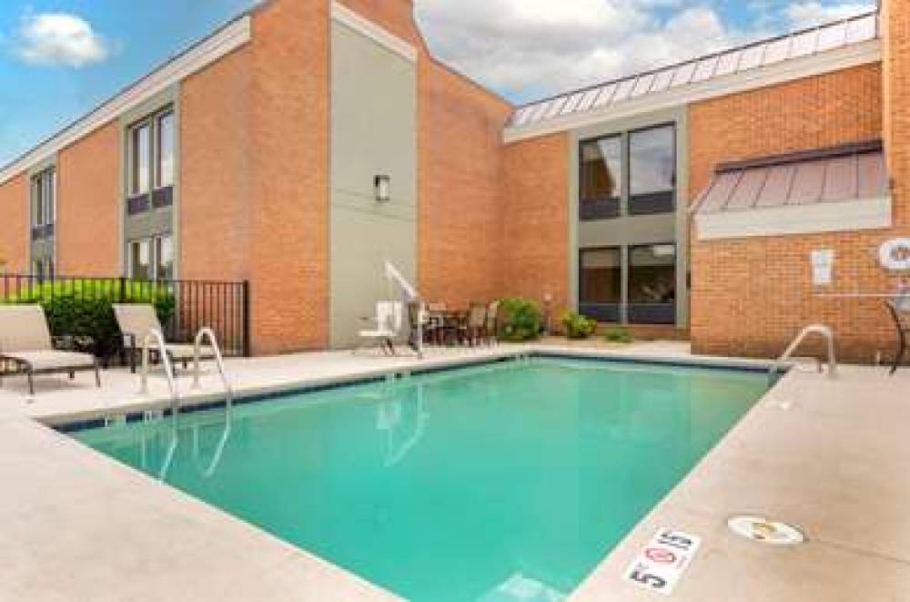 BEST WESTERN NORTH ROANOKE 9