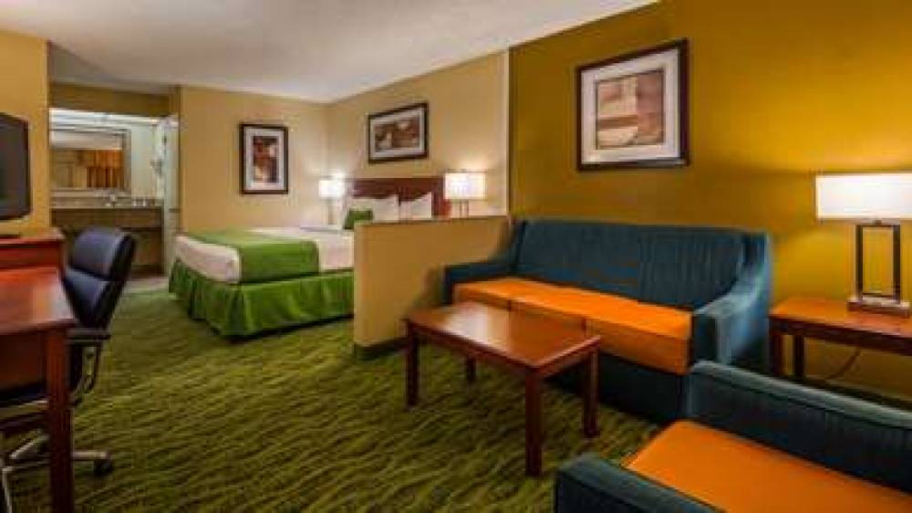 Best Western Orlando East Inn & Suites 9