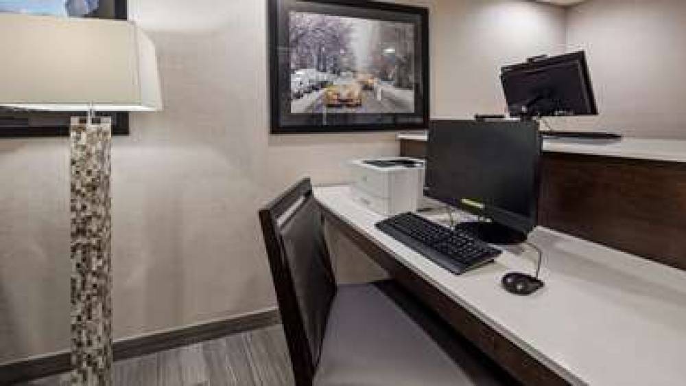 Best Western Paramus Hotel & Suites 5