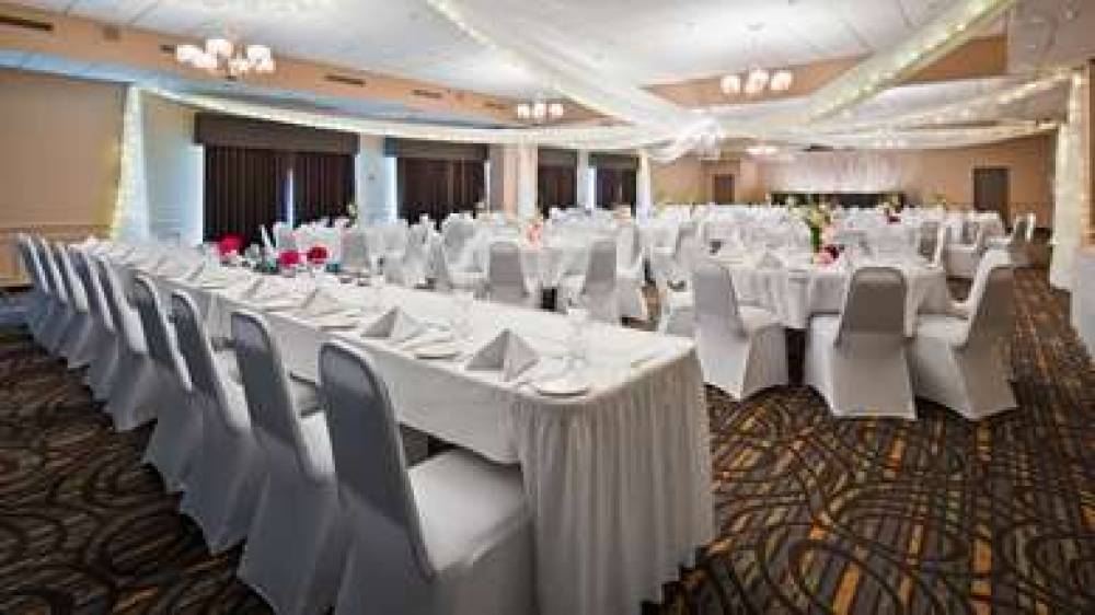 Best Western Pembroke Inn & Conference Centre 9