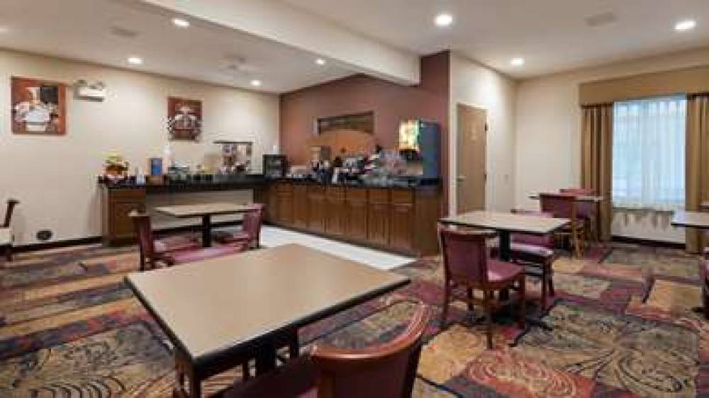 Best Western Plaza Hotel Saugatuck 4