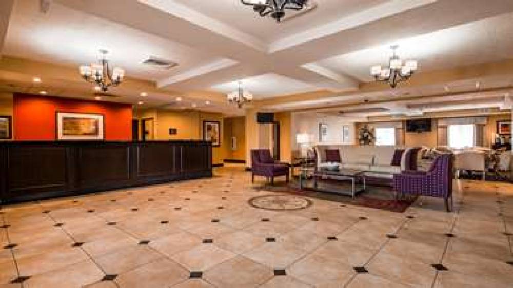 Best Western Plus Airport Inn & Suites 3