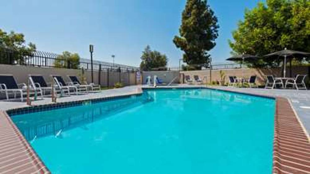 Best Western Plus Anaheim Orange County Hotel 8