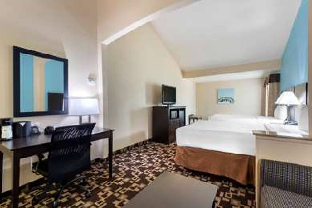 Best Western Plus Arlington North Hotel & Suites 8