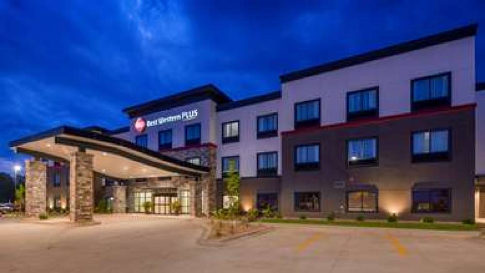 Best Western Plus At La Crescent Event Center 1