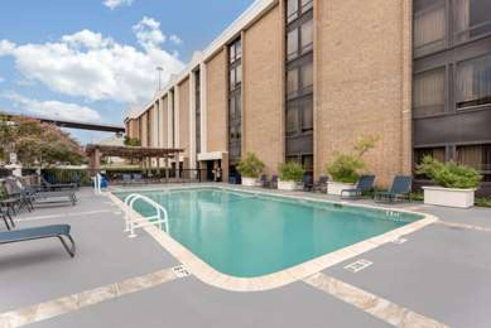 Best Western Plus Austin Central 3