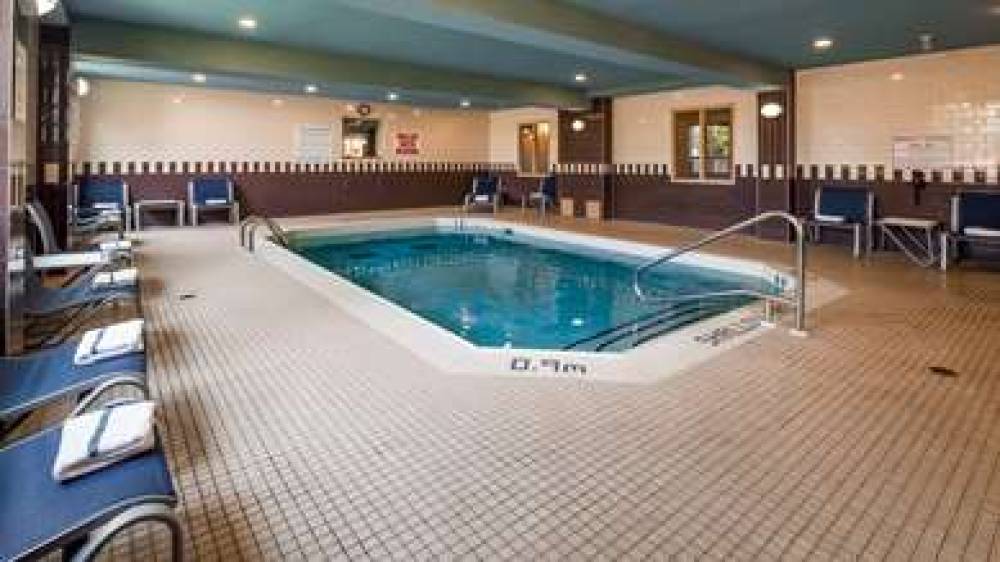 Best Western Plus Barrie 1