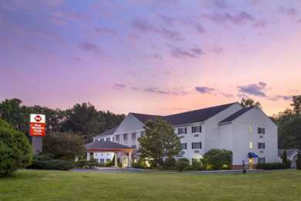 Best Western Plus Berkshire Hills Inn & Suites