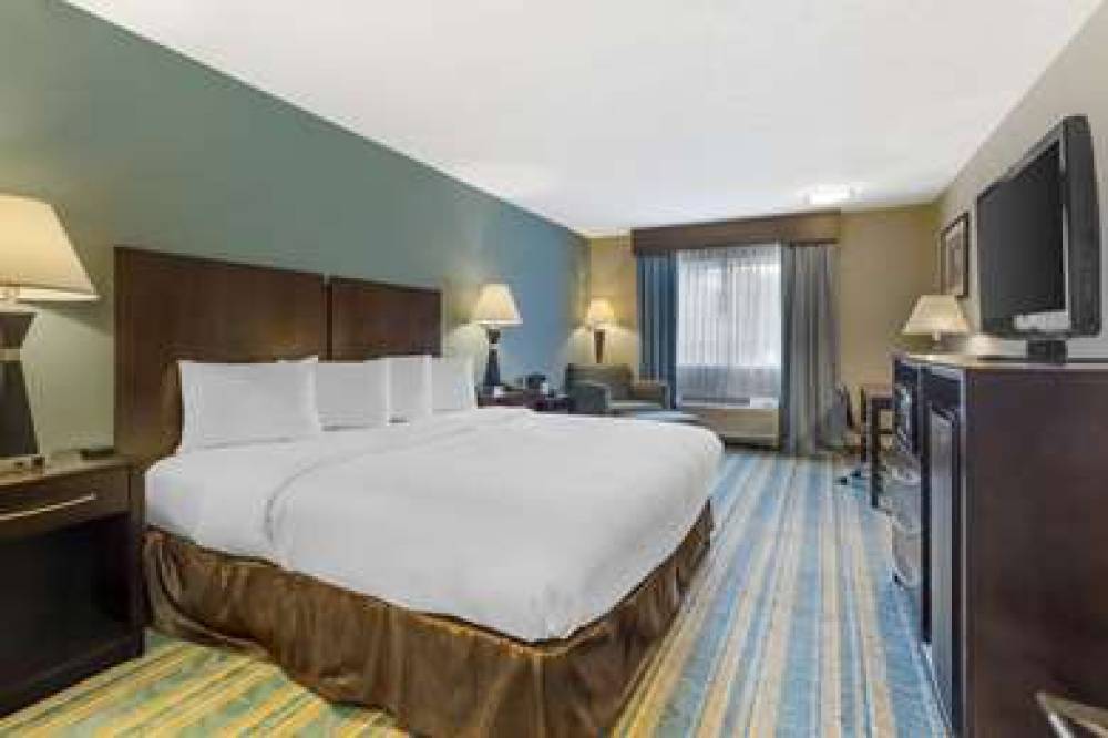 Best Western Plus Berkshire Hills Inn & Suites 9