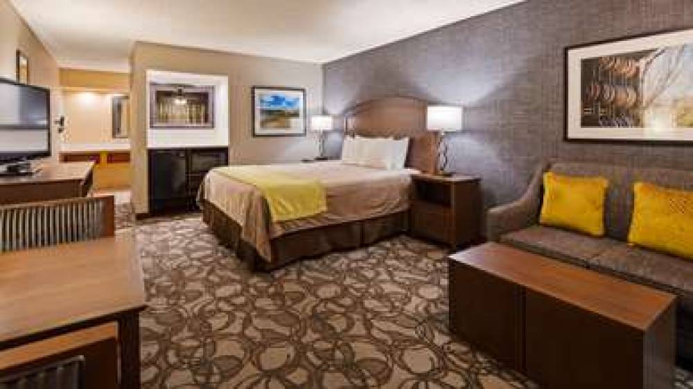 Best Western Plus Black Oak 5