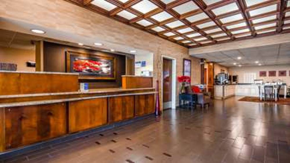 Best Western Plus Brandywine Inn & Suites 2