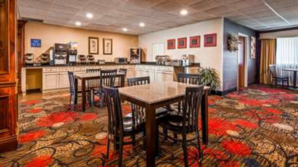 Best Western Plus Brandywine Inn & Suites 3