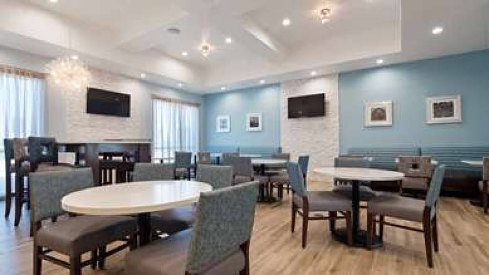 Best Western Plus Buda Austin Inn & Suites 10