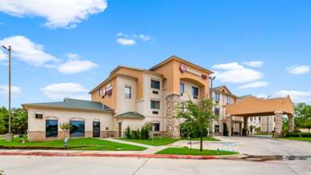 Best Western Plus Burleson Inn & Suites 1