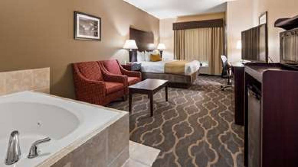 Best Western Plus Burleson Inn & Suites 8