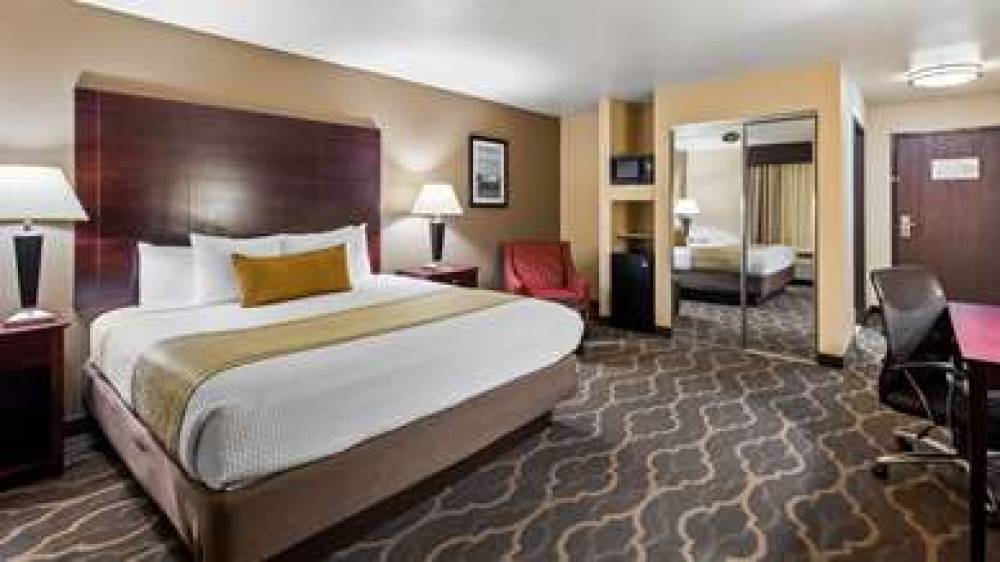 Best Western Plus Burleson Inn & Suites 5