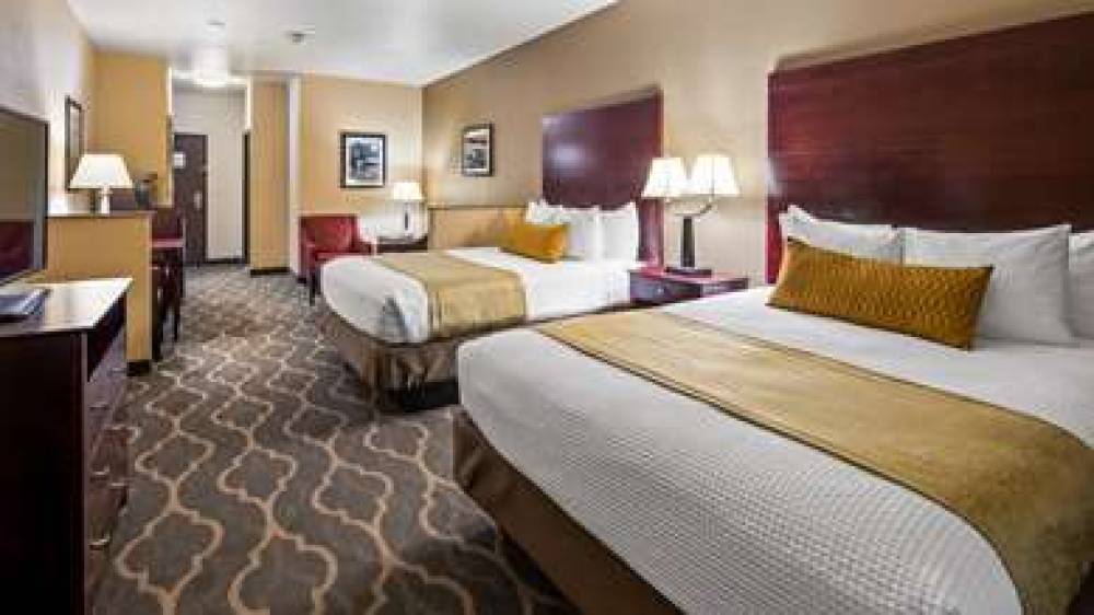 Best Western Plus Burleson Inn & Suites 4